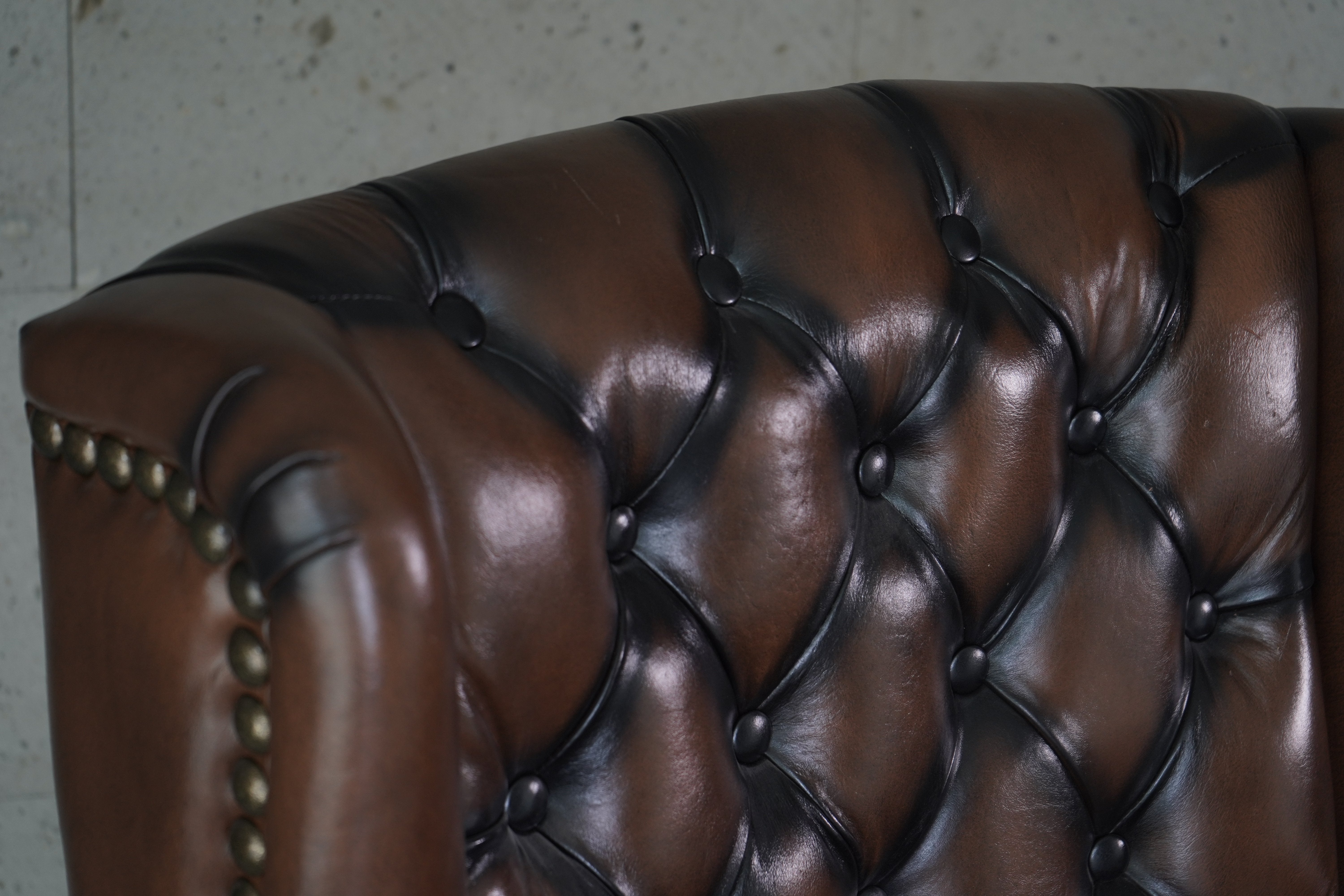 SILLÓN DE PIEL CHESTERFIELD